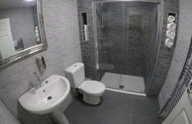 May's House - Photo 11