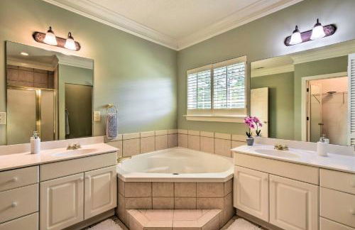 Sunny Clayton Condo on Kingwood Golf Course! - Foto 14