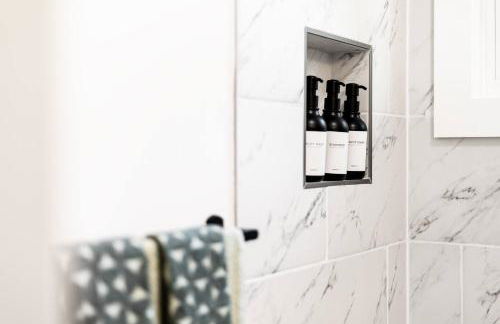 Casa del Mar - Bold, Bright & Steps to the Sand! - Foto 21