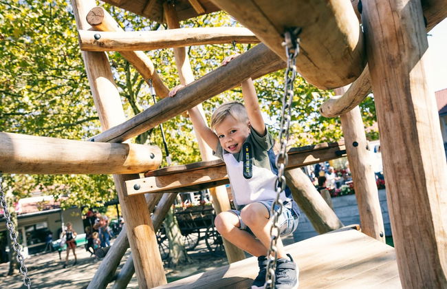 Restyled Bungalow with Dishwasher near Nature Reserve - Photo 14