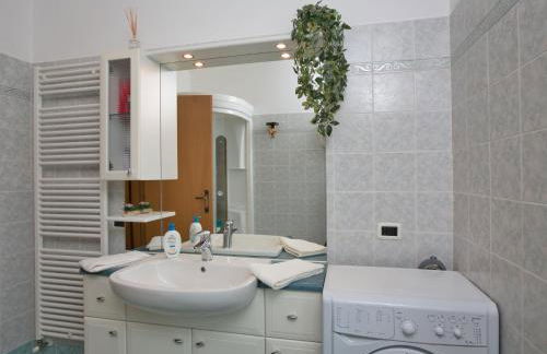 Modern Holiday Home in San Feliciano with Private Terrace - Foto 42