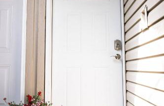 Quiet Creekside Walk to Downtown - Foto 40