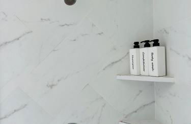 City Oasis Near NRG Stadium, Med Center & Downtown! - Photo 19