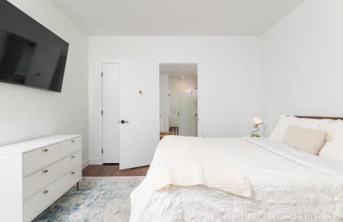 Back-Bay 2BR Condo w Roof top Gym Parking - Foto 23