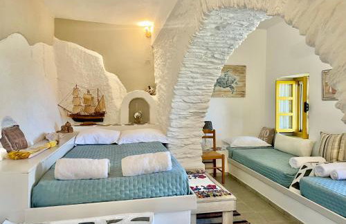 Ioulis Century Home - Photo 32