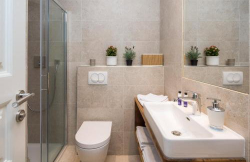 Charlie Chaplin - Photo 11