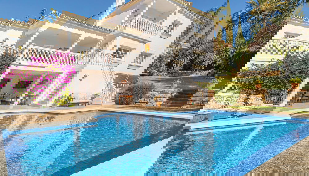 Luxury Family Escape Golf & Pool Retreat - Photo 1, Primary image