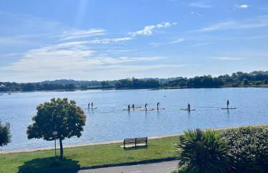 Your Lake side Retreat Sleeps 10-12 Nr Park & Sea - Photo 34