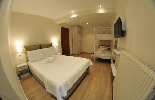 Η ΦΛΩΚΑΤΗ - Foto 8