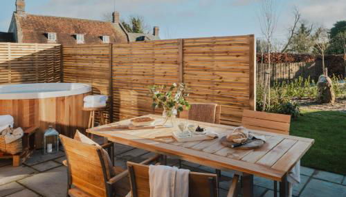 Adam - Photo 4, Garden view