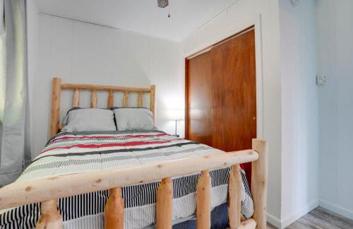 Lakefront Home in Hartford Hot Tub, Kayaks and Dock - Foto 17