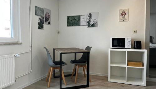 janu-homes - 1 Zimmer Apartment - 2 Betten, Kirchblick vom Kirchplatz - Photo 2