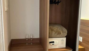 Vista Azul Apart Hotel - Vista Pinheiros - Foto 4, wardrobe