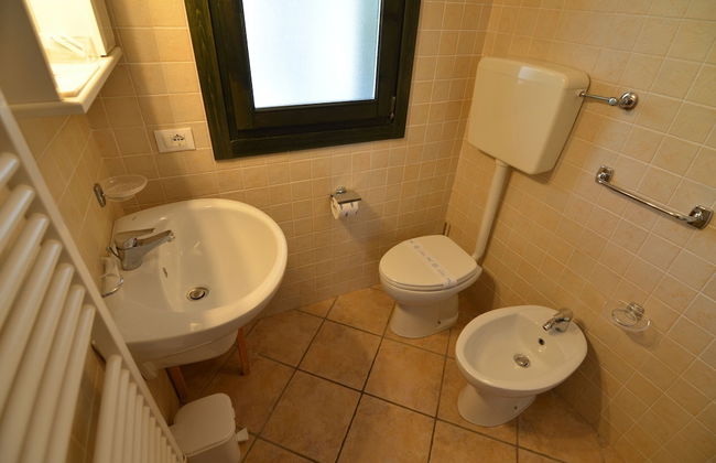 Nicely Furnished Apartment with AC near Beach - Foto 24