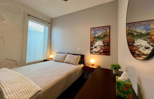 UPTOWN CASTLE - CITY VIEWS - THEATER & CONVENTION DISTRICT! - Foto 24