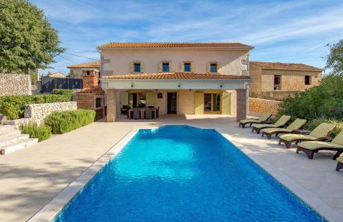 4 Bedroom Lovely Home In Garica - Photo 10