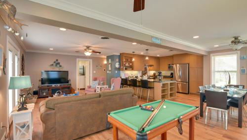 Colorful Beachside Oasis! Galveston Family Home - Foto 3