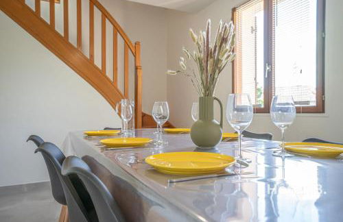 Green Oasis 5-Room Apartment with Large Garden - Foto 32