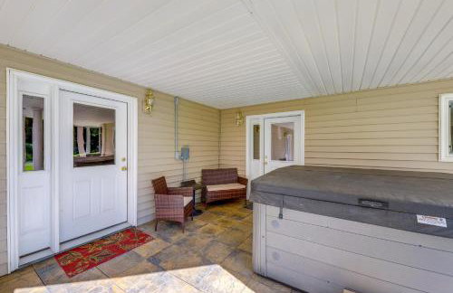 Studio with Shared Hot Tub Walk to Happys Inn - Foto 14