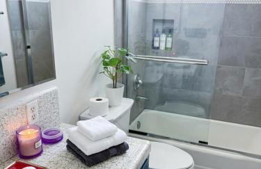 1Gbps Fiber Wi-Fi Walk to Dodger Stdium DTLA 2BR Free Parking Work & Family - Photo 65