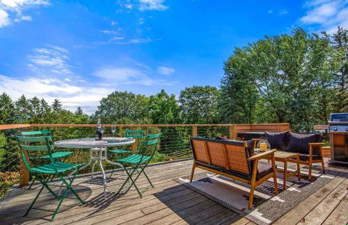 Relaxing Catskill Escape- Mountain Views - Hot Tub - Fire Pit - Heated Pool - Foto 21