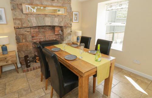 Rainforest Cottage - Photo 7