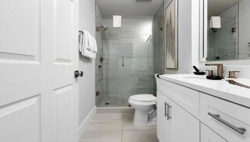 Family-Friendly 3-Bedroom Condo for 6 and 5 min to Disney - Photo 5