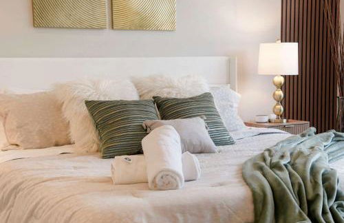 Modern 2BR2BA Condo Free Parking and Balcony - Foto 22