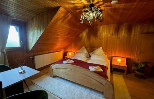 Almgasthaus Knöpflesbrunnen Fünfbettzimmer - Foto 2