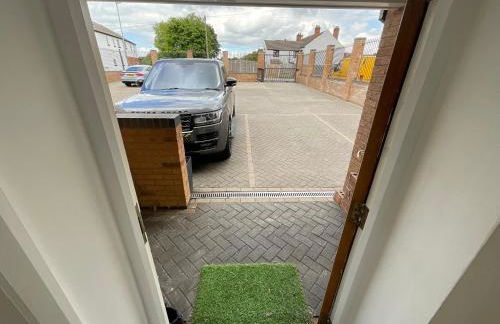 Earle House Serviced Apartments - Photo 49