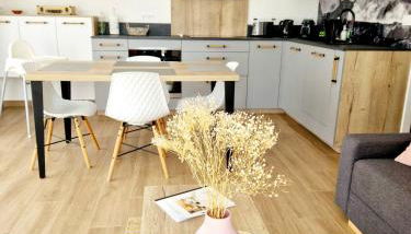 Le Gîte "Aubrac" Haut de gamme, Jardin, Piscine - Foto 2