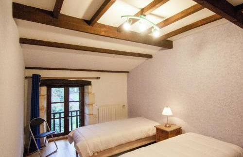 Spacious farmhouse with private heated pool in a rustic garden - Foto 20