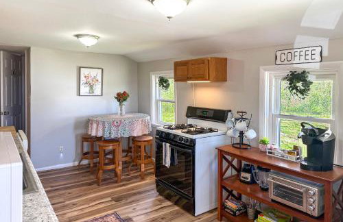 Peaceful Franklin Cottage about 1 Mi to Downtown! - Foto 9