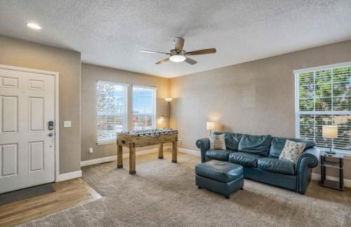 4BR Hot Tub Pool Table, Ping Pong, Foosball! - Foto 12