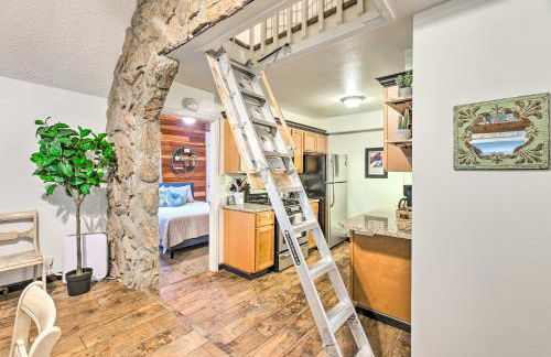 Creekside Morrison Cabin about 9 Mi to Red Rocks Park! - Foto 16