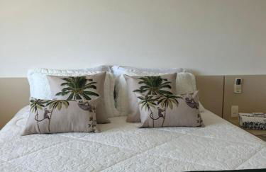 Apt Pé na Areia Floripa - Praia dos Açores - Churrasqueira na Varanda e Piscina - Foto 25