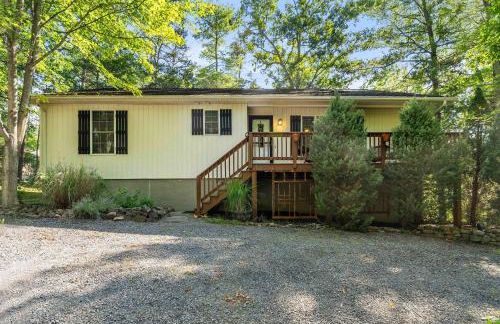 Cozy Retreat w Hot Tub Firepit & Grill near Bryce - Foto 52