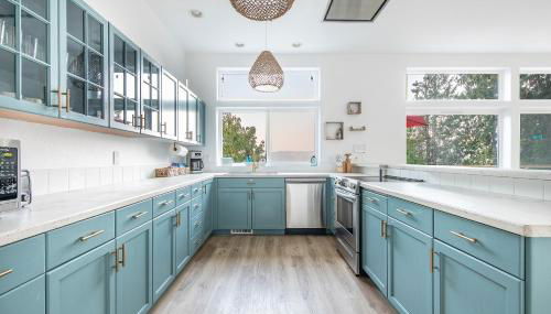 Modern retreat w/ stunning views & hot tub - Photo 4, stove, dishwasher, pet friendly, minibar