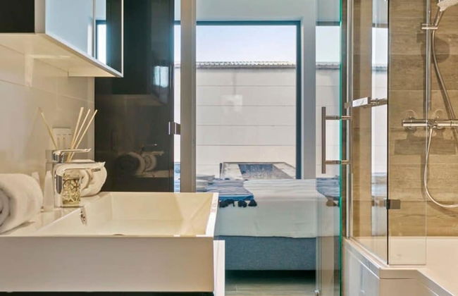 Spacious 3 Bedroom Apartment With Private Garage - Foto 7