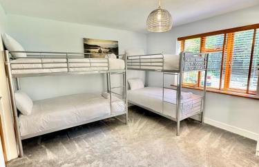 Serene Retreat - Hot Tub - Pool Table - Close to New Forest and Bournemouth Beach - Sleeps 12 - Foto 57