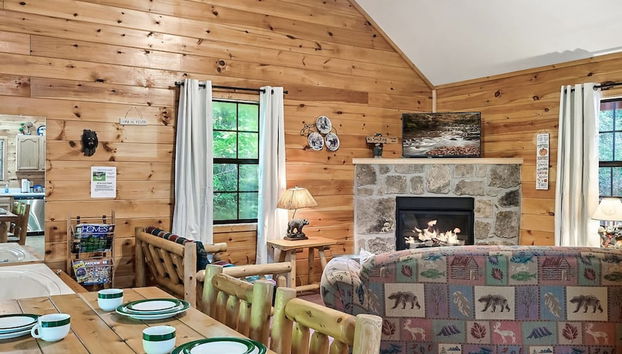 Firepit I Between Pigeon Forge Gatlinburg I Hottub - Foto 4, Habitación