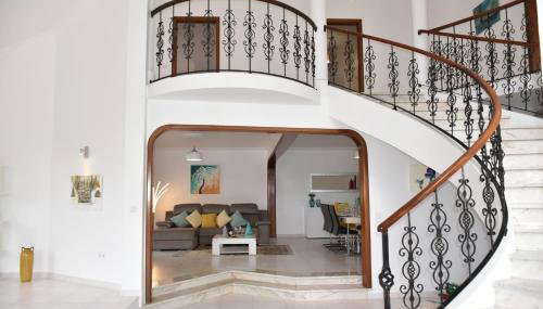 Mansion Almond - SEA, SUN and a charming refuge! - Foto 2, Lobby or reception