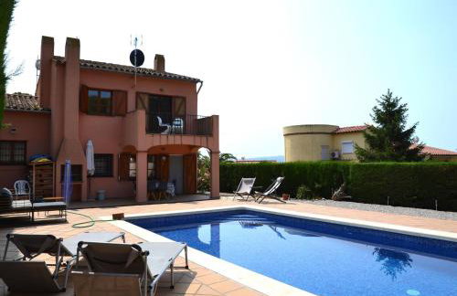 Casa con Piscina Privada y Jardín Cerca de la Playa en L'Estartit - ES-323-6 - Foto 1