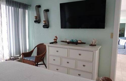 Sunrise Ocean Suites - Photo 37