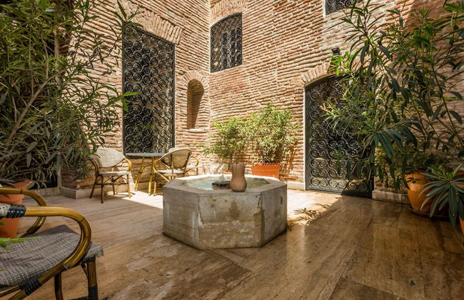 Castle in Old Town - Photo 3