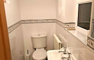 Rose Cottage Trecynon Traditional 2 bed cottage Zip World Beacons Bike - Photo 19