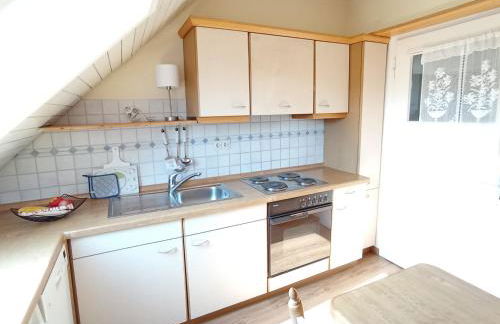 Dachgeschoss - Maria von Berg - Wohnen auf Zeit - Foto 13