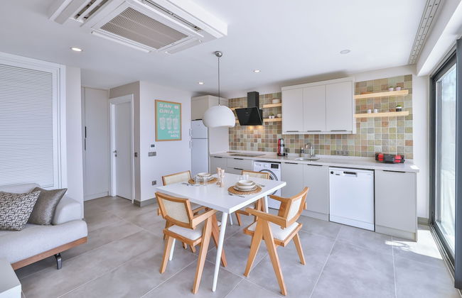 Born in Blue - Photo 75