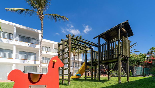 Plus Fariones Apartamentos - Foto 2