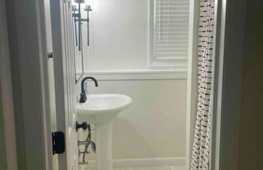 2023 Remodeled 4bed/2bath Home! - Foto 3